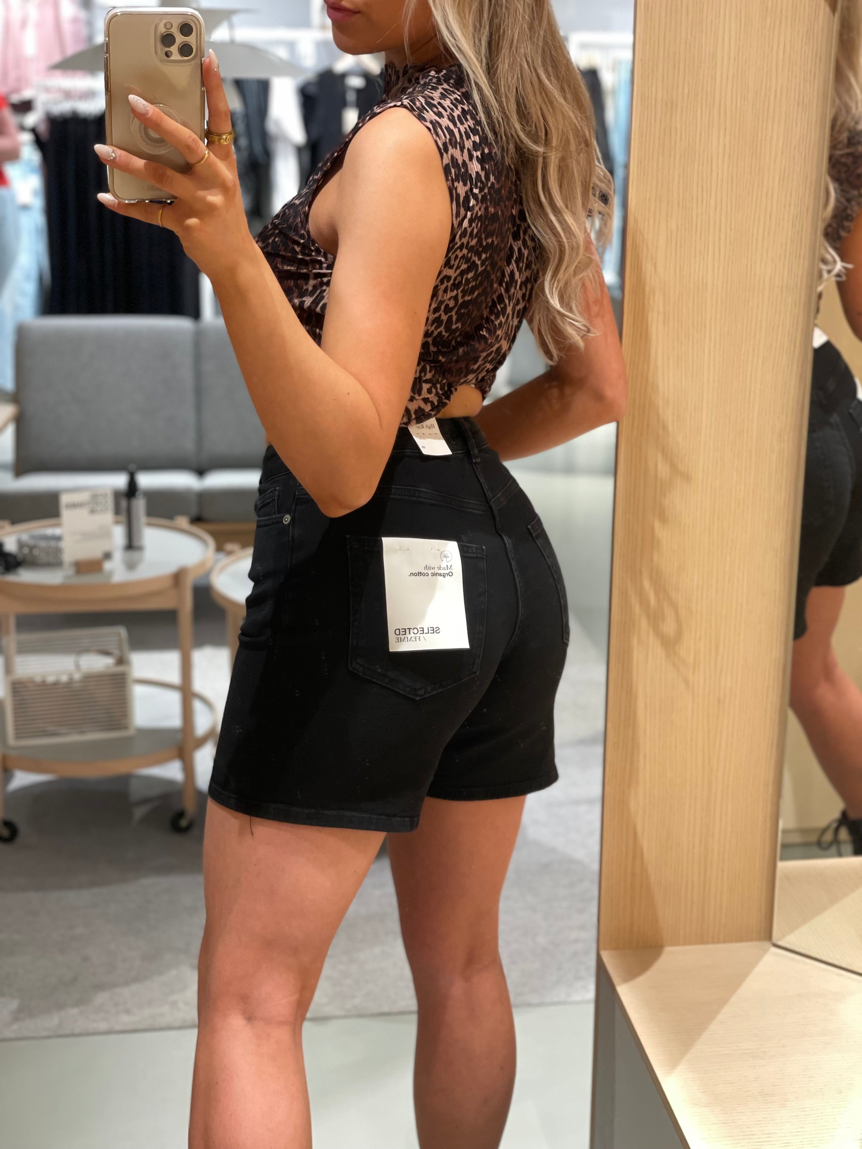 SLFSVEJA-KRISTA Shorts - Black Denim